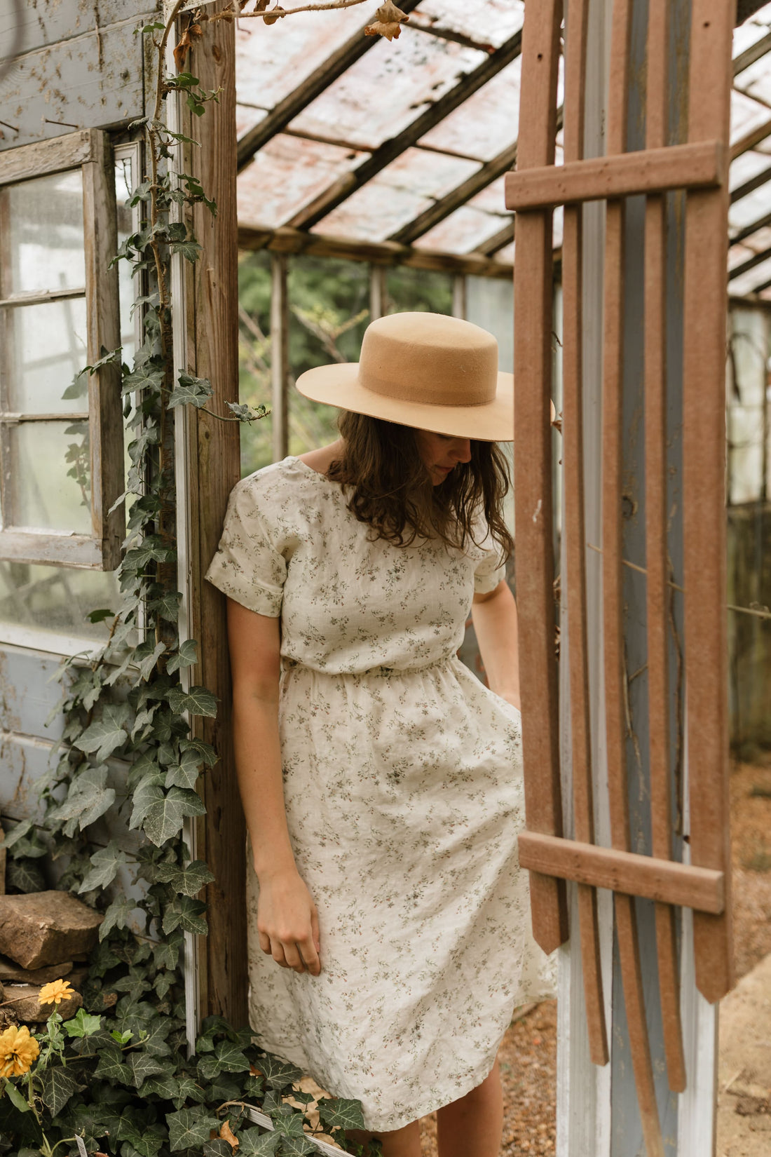 The Isla dress is a handmade linen dress, perfect for the sustainable closet. It has pockets, cuffed seams, and a gathered waist. 