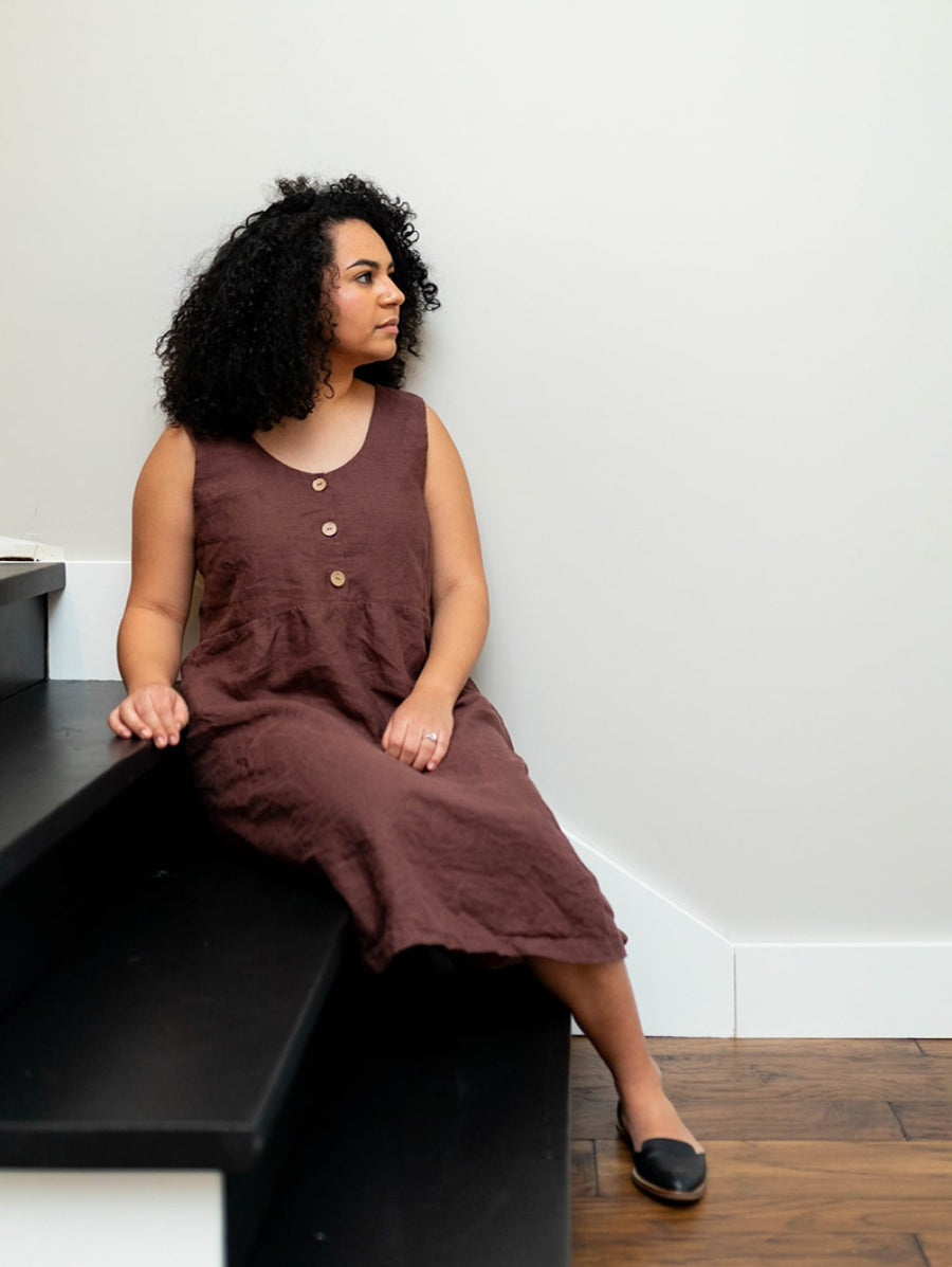 Handmade nursing friendly linen dress. Structured bodice with pockets. Perfect for the sustainable closet. 