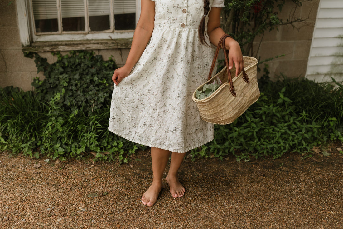 Handmade nursing friendly linen dress. Structured bodice with pockets. Perfect for the sustainable closet. 